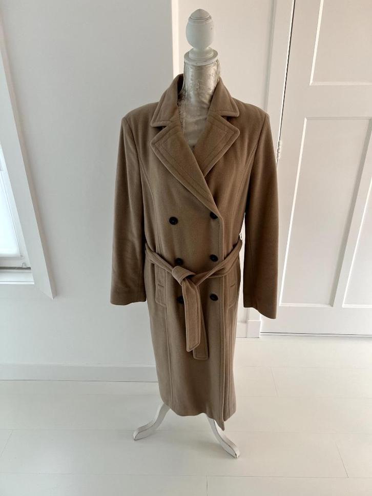 Mantel Marccain / Marc Cain, mt N5 met kleine beschadiging, Kleding | Dames, Jassen | Winter, Zo goed als nieuw, Maat 38/40 (M)