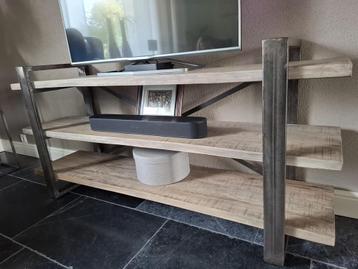 Mango hout Sidetable / Tv-table beschikbaar voor biedingen