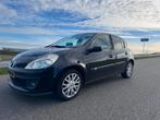 Renault Clio 1.6 16V Dynamique S/Climate/Carplay/Nieuwe apk!, Voorwielaandrijving, Zwart, 4 cilinders, Leder en Stof