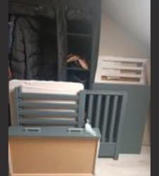 Box Grijs met lade en matras beschikbaar voor biedingen