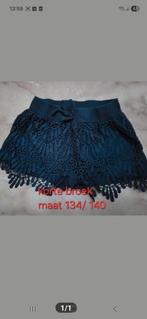 Korte donkerblauwe broek maat 134/140 €5, Kinderen en Baby's, Kinderkleding | Maat 134, Ophalen of Verzenden, Jongen, Broek