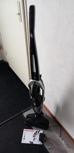 Tomado TM-1812 Vacuumcleaner incl. adapter (stofzuiger), Witgoed en Apparatuur, Stofzuigers, Ophalen, Gebruikt, Stofzuiger, Minder dan 1200 watt
