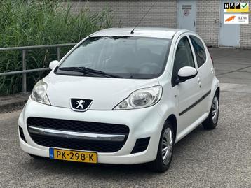 Peugeot 107 1.0-12V XR!2011!5-deurs!1 jaar APK! beschikbaar voor biedingen