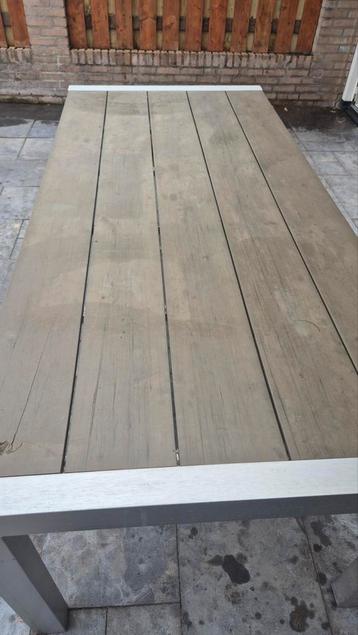 Buiten tafel 220x90 - Deukje - Ophalen! beschikbaar voor biedingen
