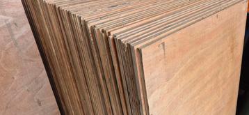 Multiplex / underlayment platen 116 x 80 x 1.4 Houten platen beschikbaar voor biedingen