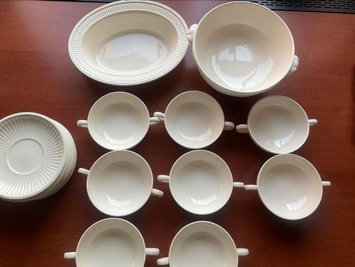 Serveerschaal wedgwood EDME leeuwenkop / diam. 20.3, Huis en Inrichting, Keuken | Servies, Zo goed als nieuw, Schaal of Schalen