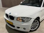 BMW 1-serie 116i| M-Pakket | 2010 | NAP | Leder | Navi | Cru, Auto's, 1-Serie, Euro 5, Achterwielaandrijving, Zwart