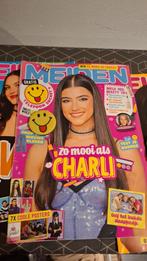 Meiden Magazine met Charli D'Amelio met telefoonsocket, Ophalen of Verzenden, Zo goed als nieuw, Damesbladen