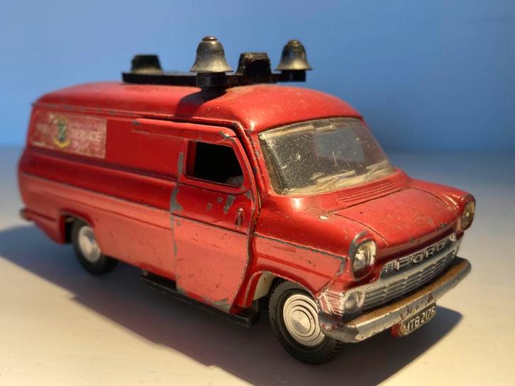 Dinky Toys 271 Ford Transit Fire Service Van, Hobby en Vrije tijd, Modelauto's | 1:43, Gebruikt, Auto, Dinky Toys, Ophalen of Verzenden