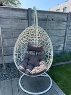 Mooie witte hangstoel type egg, Tuin en Terras, Tuinstoelen, Ophalen of Verzenden, Zo goed als nieuw