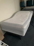 Heerlijk ruime Hästens boxspring kleur S.12 strepen ipv blok, Huis en Inrichting, 100 cm, Verzenden, 210 cm, Tweepersoons