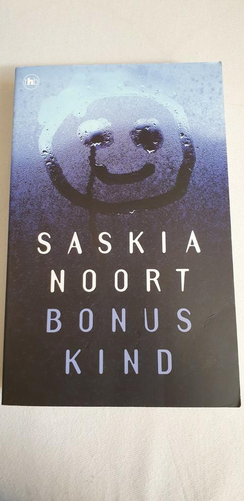 Saskia Noort - Bonus kind, Boeken, Thrillers, Gelezen, Nederland, Ophalen of Verzenden