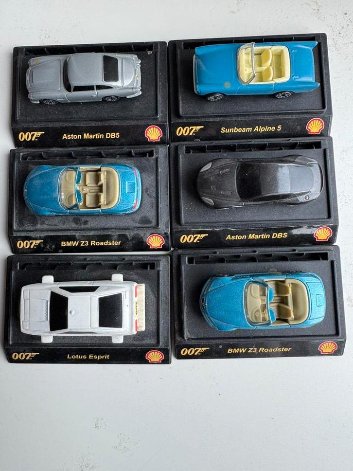 Zes autootjes van 007 (uitgave van Shell), Hobby en Vrije tijd, Modelauto's | 1:18, Gebruikt, Auto, Overige merken, Ophalen of Verzenden