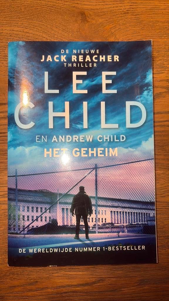 Lee Child - Het geheim, Boeken, Thrillers, Zo goed als nieuw, Ophalen of Verzenden
