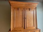 Prachtige antieke eiken houten Louis Philippe buffetkast., Antiek en Kunst, Antiek | Meubels | Kasten, Verzenden