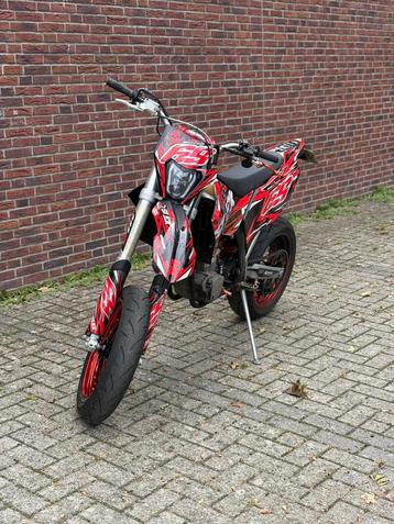 Ktm 450 exc (supermoto)(zeer netjes) beschikbaar voor biedingen