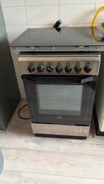 Indesit fornuis met elektrische oven - Goed werkend!, Witgoed en Apparatuur, Fornuizen, Ophalen, Gebruikt, Grill, 4 kookzones