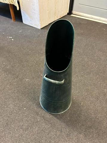 Oude kolenkit beschikbaar voor biedingen