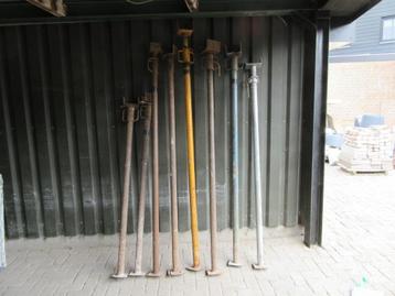 8x bouwstempels/schroefstempels, 2 maten, 6x lang, 2x kort beschikbaar voor biedingen