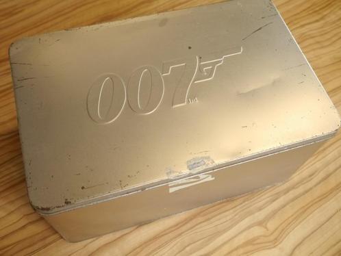 20 stuks dvd box set in blik James Bond, Cd's en Dvd's, Dvd's | Actie, Zo goed als nieuw, Actie, Boxset, Vanaf 12 jaar, Ophalen of Verzenden
