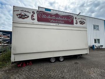 Oliebollenkraam gebakkraam combi tandemas foodtruck beschikbaar voor biedingen