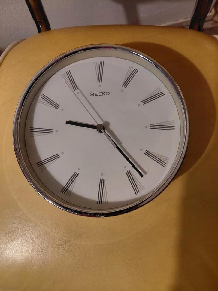 Vintage seiko wandklok 90s, Huis en Inrichting, Woonaccessoires | Klokken, Gebruikt, Wandklok, Analoog, Ophalen of Verzenden