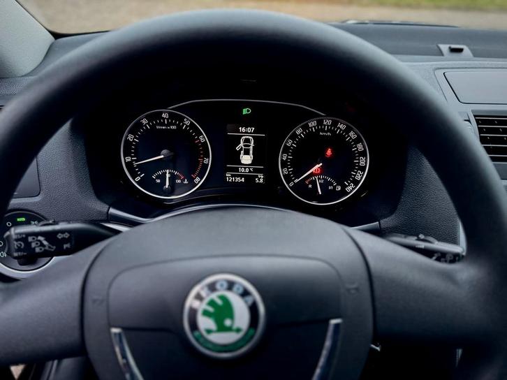 Skoda Octavia 1.8 TSI 118KW Combi 2009 Zwart, Auto's, Skoda, Particulier, Octavia, Benzine, Hatchback, Handgeschakeld, Geïmporteerd