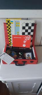 Vintage koffer vol met gezelschapsspellen spel vakantie, Ophalen of Verzenden, Gebruikt