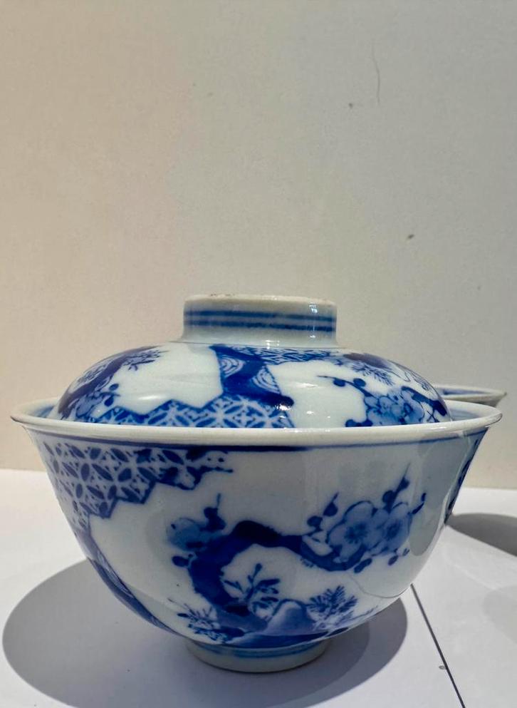 Chinese blauw-witte dekselkom “Kangxi” stijl, Antiek en Kunst, Antiek | Porselein, Ophalen of Verzenden