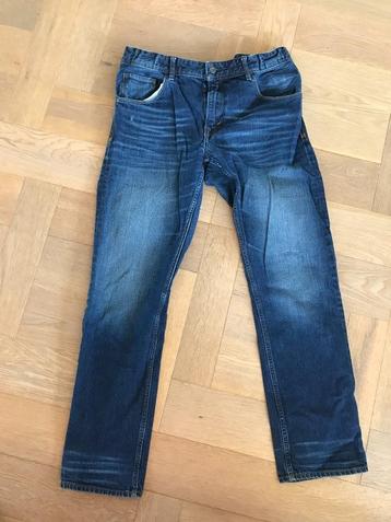 Supergave spijkerbroek van H&M maat 134 - erg netjes! beschikbaar voor biedingen