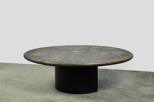 PAUL KINGMA / brutalist ronde natuurstenen salontafel, 1991, Huis en Inrichting, Tafels | Salontafels, Gebruikt, Minder dan 50 cm