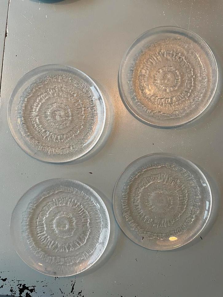 4 Vintage Iittala Ontbijtbordjes Glas, Huis en Inrichting, Keuken | Servies, Gebruikt, Bord(en), Overige stijlen, Glas, Ophalen of Verzenden