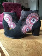 Leuke Desigual laarsjes maat 37, Zwart, Lage of Enkellaarzen, Ophalen of Verzenden, Gedragen