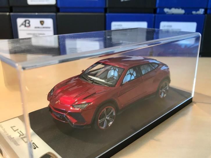 Lamborghini Urus 1:43 Looksmart 0384, Hobby en Vrije tijd, Modelauto's | 1:43, Zo goed als nieuw, Auto, Overige merken, Ophalen of Verzenden