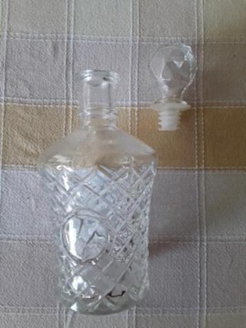 KARAF met stop, glas, bewerkt, 500ml. beschikbaar voor biedingen