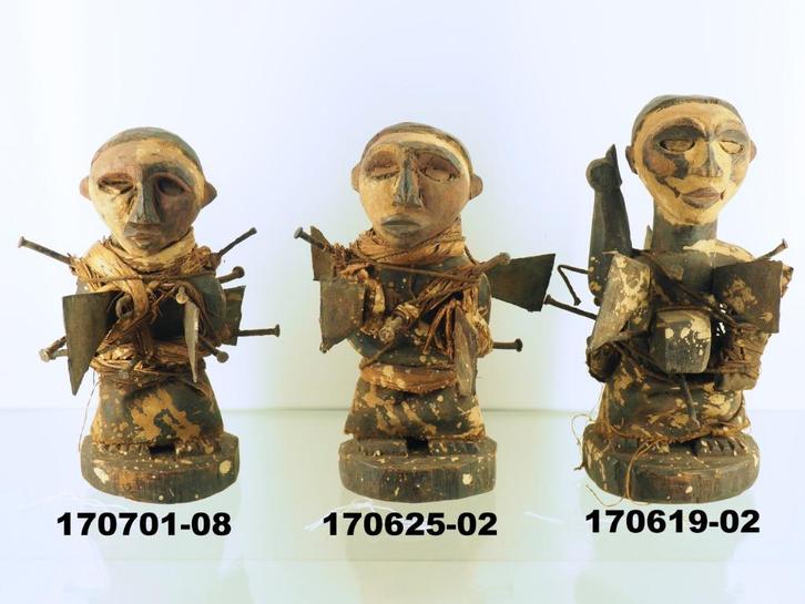3x  Fetish Nkisi Congo (170701-08, 170625-02 en 170619-02), Antiek en Kunst, Kunst | Niet-Westerse kunst, Ophalen of Verzenden