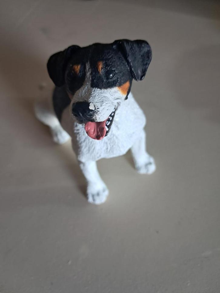 honden beelden aangeboden jack russel zeer mooi beeld 7,50, Verzamelen, Beelden en Beeldjes, Zo goed als nieuw, Dier, Ophalen of Verzenden