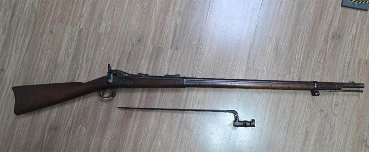 Springfield 45-70 trapdoor zwartkruit incl bajonet, Antiek en Kunst, Antiek | Overige Antiek, Ophalen