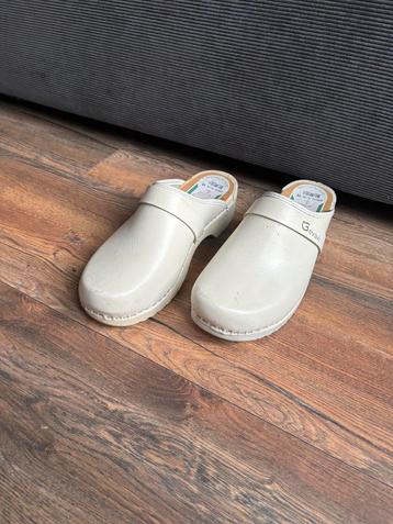 Witte Gevavi Klompschoenen Maat 45 beschikbaar voor biedingen