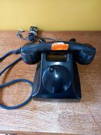 Ericsson bakeliete telefoon 1951 LB met handgenerator., Verzamelen, Ophalen of Verzenden, Landmacht, Nederland