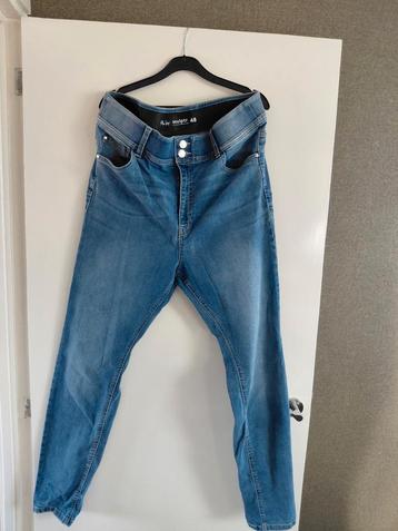 Magic Simplicity Sculpt Jeans Maat 48 beschikbaar voor biedingen