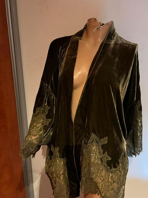 GOLD HAWK vest met kant FLUWEEL maat s  origineel ZGAN, Kleding | Dames, Blouses en Tunieken, Zo goed als nieuw, Maat 36 (S), Groen