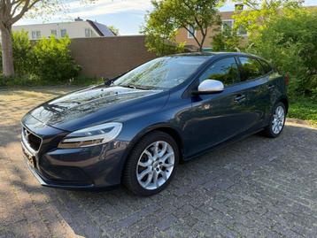 Volvo V40 1.5 T3 152PK 2016 Automaat Nordic+ Blauw beschikbaar voor biedingen