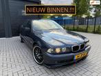 BMW 5-serie 520i Edition Sport Clima Groot Navi 19inch, Gebruikt, Blauw, Bedrijf, 1500 kg