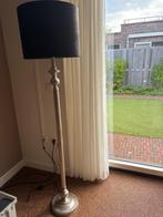 Zilverkleurige vloerlamp excl kap, Huis en Inrichting, Lampen | Vloerlampen, Ophalen, Zo goed als nieuw, Metaal, 150 tot 200 cm