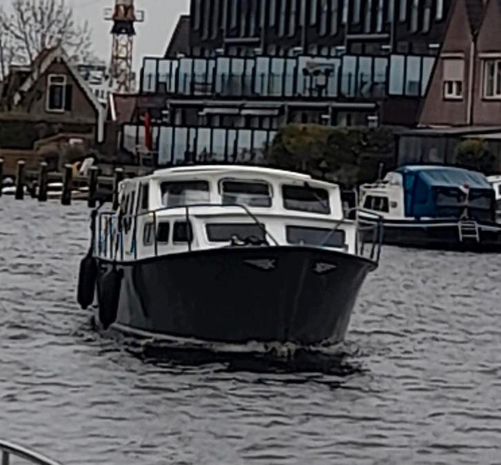 Stalen kruiser,ex directie vaartuig, Watersport en Boten, Motorboten en Motorjachten, Zo goed als nieuw, Staal, Diesel, 50 pk of meer