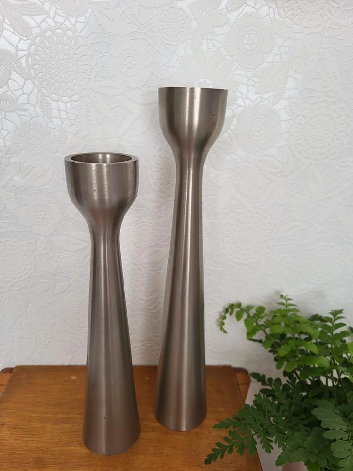 Mooie vintage Scandinavische design kandelaars Bijenkorf., Huis en Inrichting, Woonaccessoires | Kandelaars en Kaarsen, Zo goed als nieuw