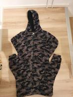 Onesie legerprint, Kinderen en Baby's, Kinderkleding | Maat 158, Ophalen of Verzenden, Zo goed als nieuw, Jongen