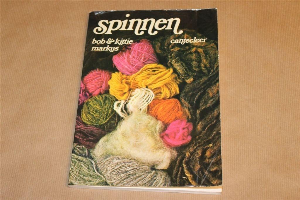 Spinnen — Wol Bewerken en Technieken [Vintage 1979], Ophalen of Verzenden, Gelezen