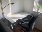 Verstelbaar bureau met ergonomische bureaustoel, Huis en Inrichting, Bureaus, Ophalen, Zo goed als nieuw, Bureau